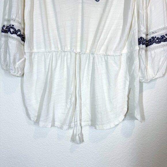 Ralph Lauren Tunic Top Blouse Medium White Blue Embroidered Summer Vacation - Picture 5 of 9